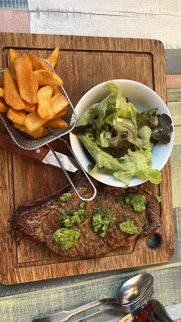 Chacha Charlotte_La Médina Couscous et Steak-house_Forbach_review