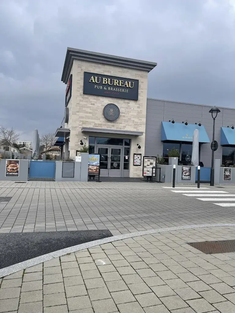 Missa Constant Baih_Au Bureau - Pub et Brasserie_Saint-Dizier_review