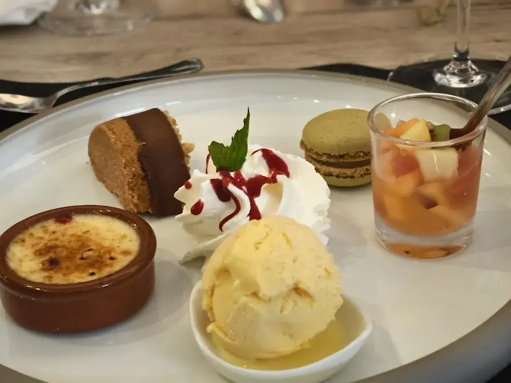 Restaurant du Coin_Bining_slider_image_2