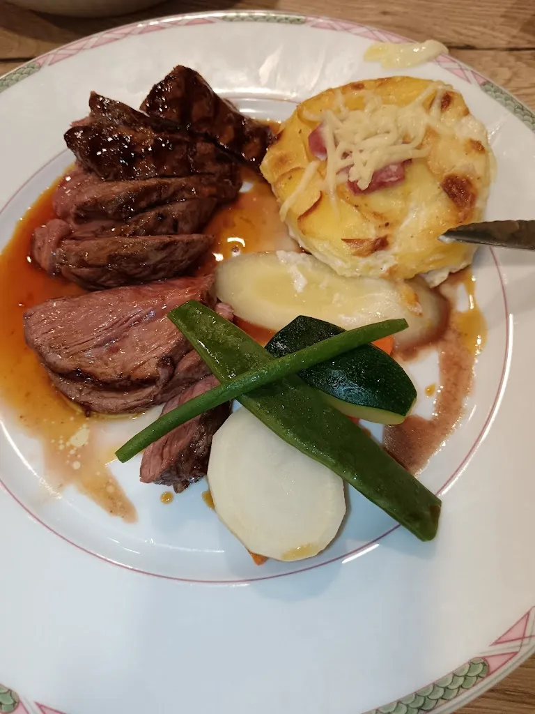 Le Meisenthal_Meisenthal_slider_image_3