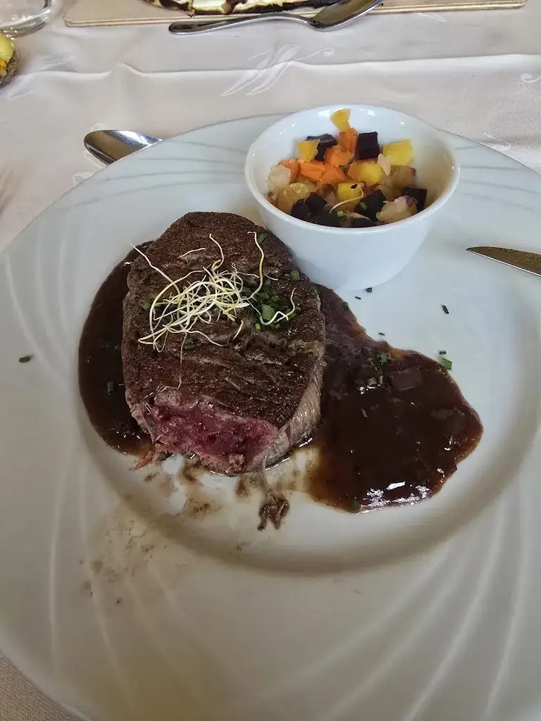 Erik West_Hôtel-Restaurant Auberge des Mésanges_Meisenthal_review