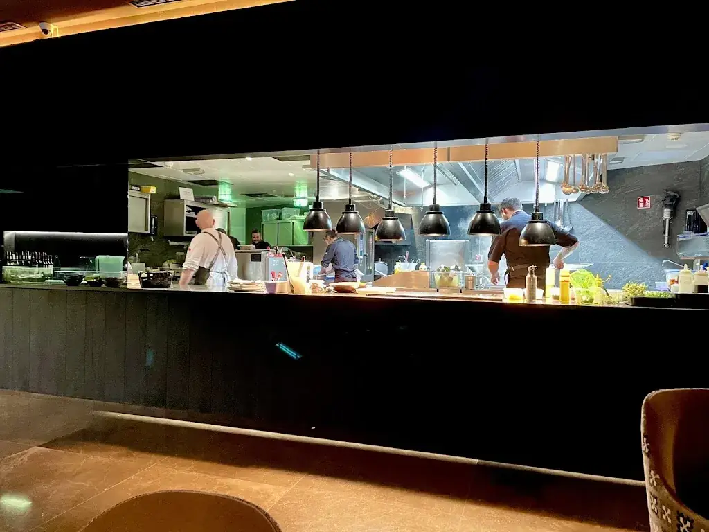 Alberto Vedovi_Skybar Restaurant-Bar_Luxembourg_reseña