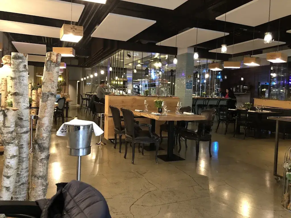 László Juhász_La Manufacture_Luxembourg_avis