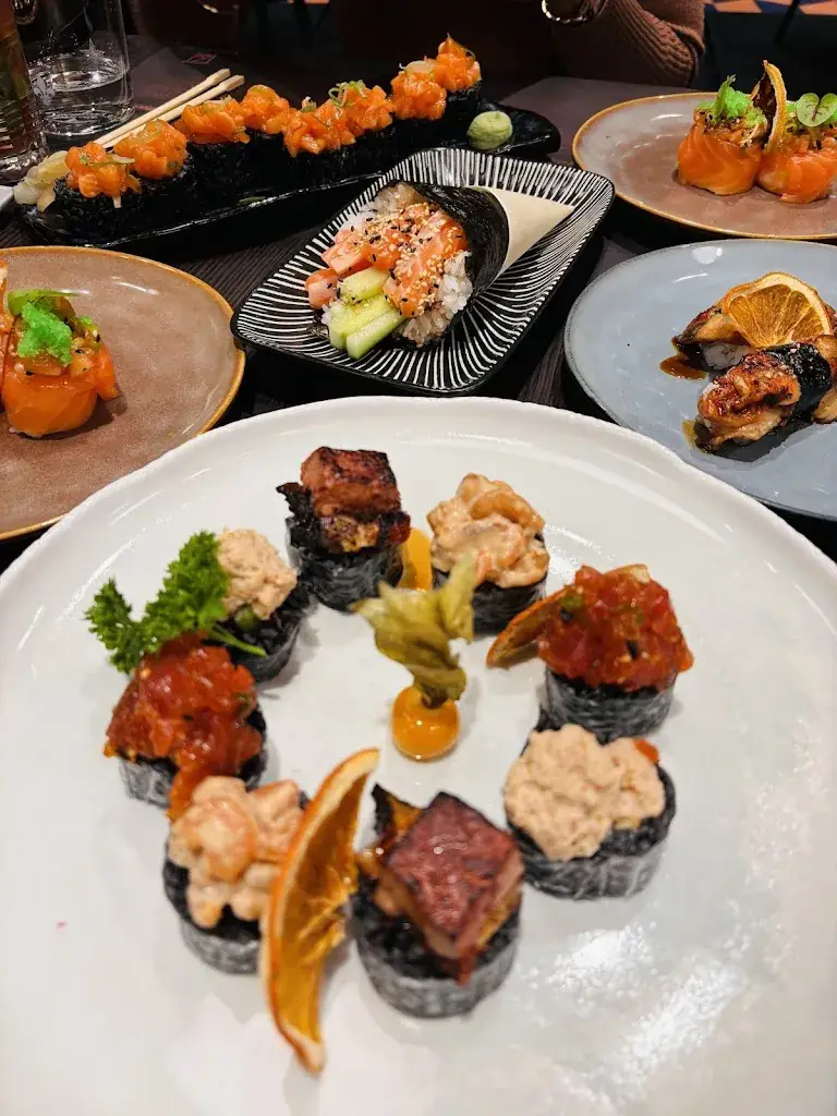 Zahrah Summayyah Hossen_TZUKii Sushi_Luxembourg_recensione