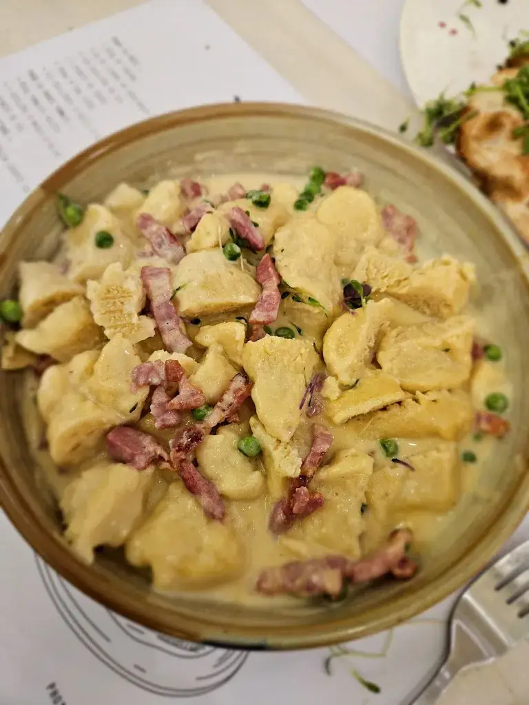 Tom Pletschet_Mio & Mio_Luxembourg_review