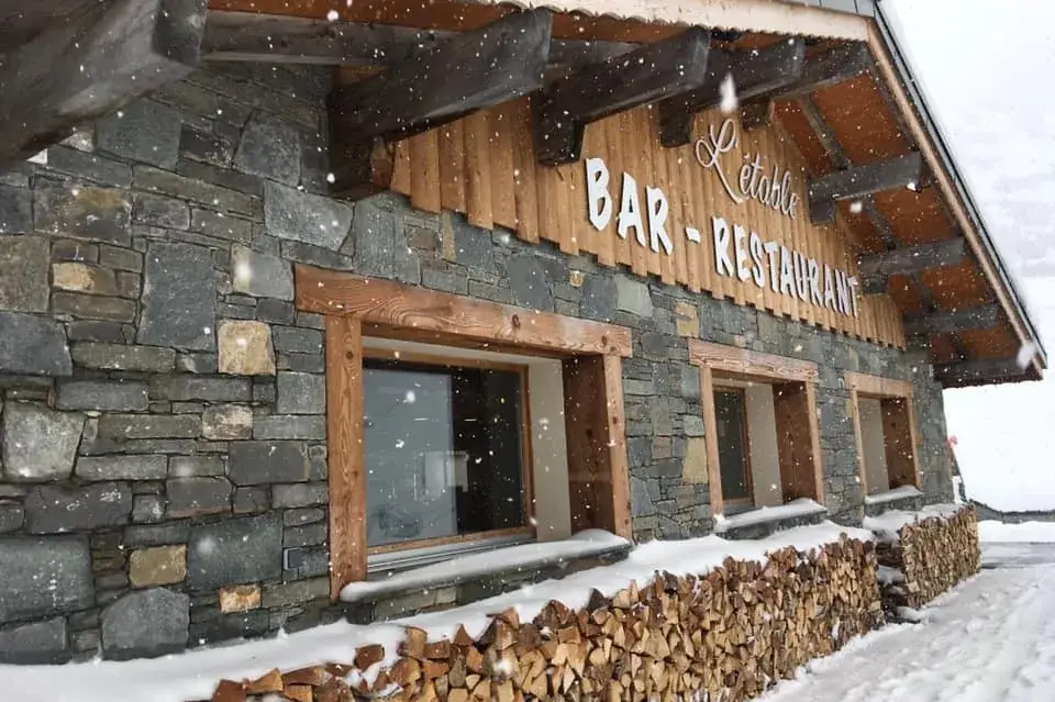 L'Etable_Châtel_slider_image_3