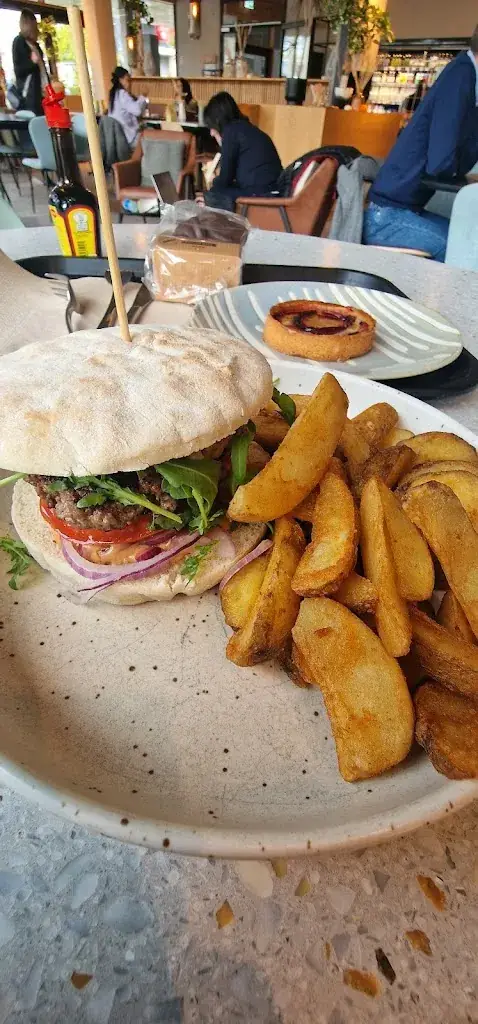 Menu_Pall Café Bertrange_Luxembourg_image_3