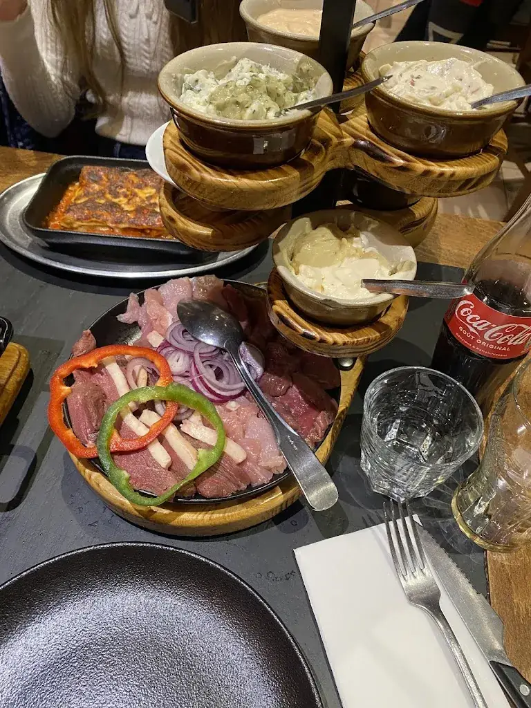 Vince_Le Fiacre_Châtel_review