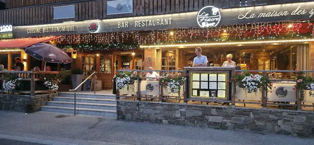 Le Fiacre_Châtel_slider_image_3