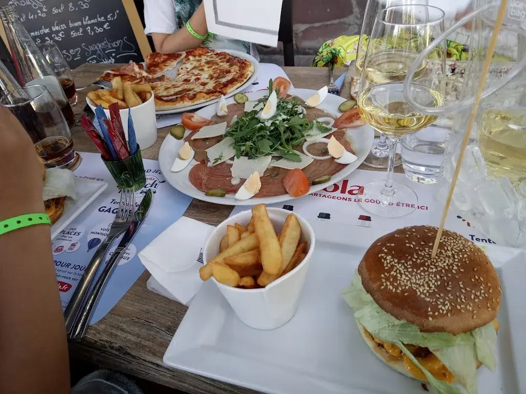 Michael Heegaard_Au Petit Bariga_Bergheim_review