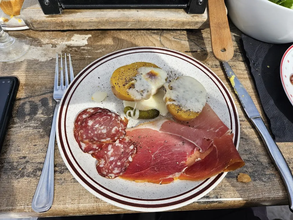 Chez Denis, Ferme Auberge d'Alpage_Châtel_slider_image_2