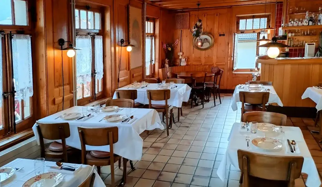 Auberge des Montagnards restaurant in Bas-Intyamon