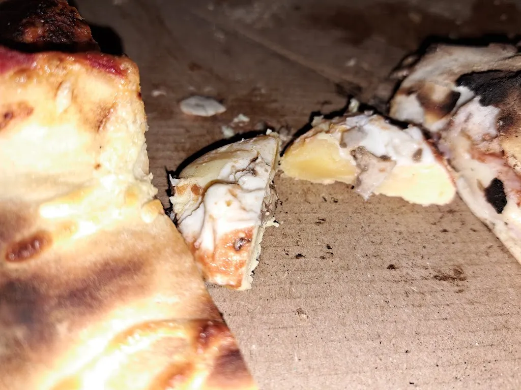 Caroline Hacquard_Little italia_Bouxières-aux-Chênes_review