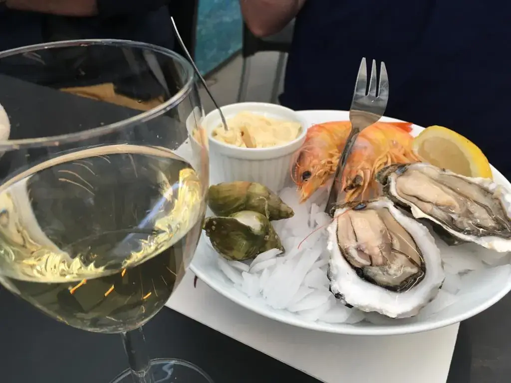 Laura MARTIN_La Poissonnerie - Poissonnerie ROBERT_Chaponost_avis