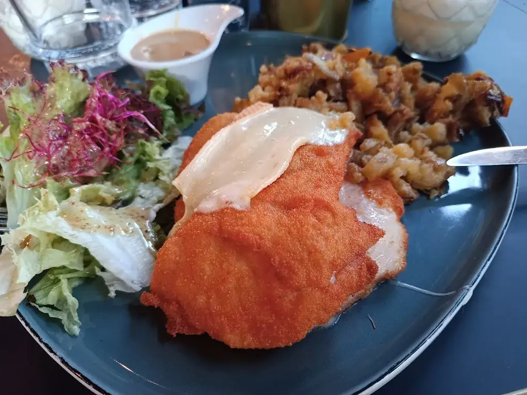 Léa Bignoli_Le Quai Saint Martin_Pont-à-Mousson_review