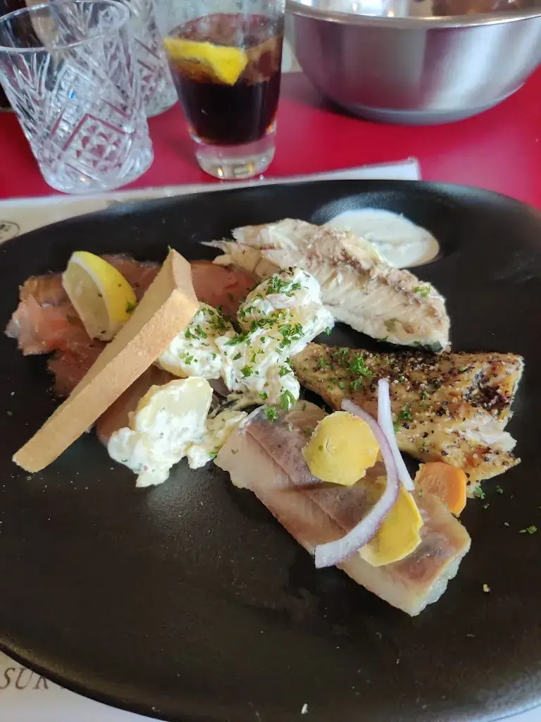 Hanspeter Tang_Le Chatillon_Boulogne-sur-Mer_review