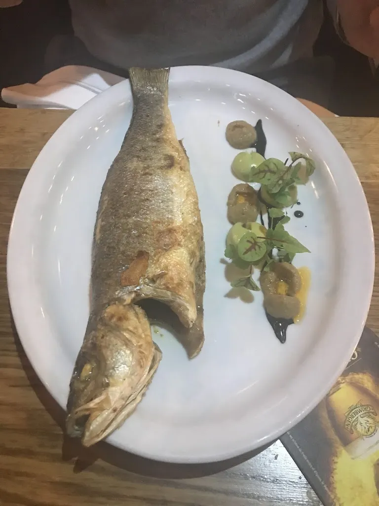 Javier Gómez García_Le Village du Phare - Huîtres et fruits de mer_Boulogne-Billancourt_review