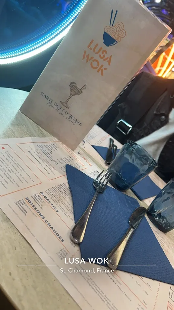 maessa mouhoubi_Lusa Wok_Saint-Chamond_avis