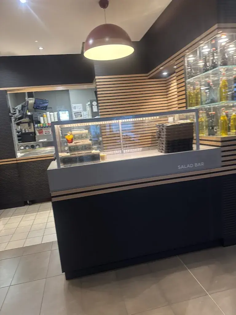 Kimberley Amadio_McDonald's_Boulay-Moselle_review