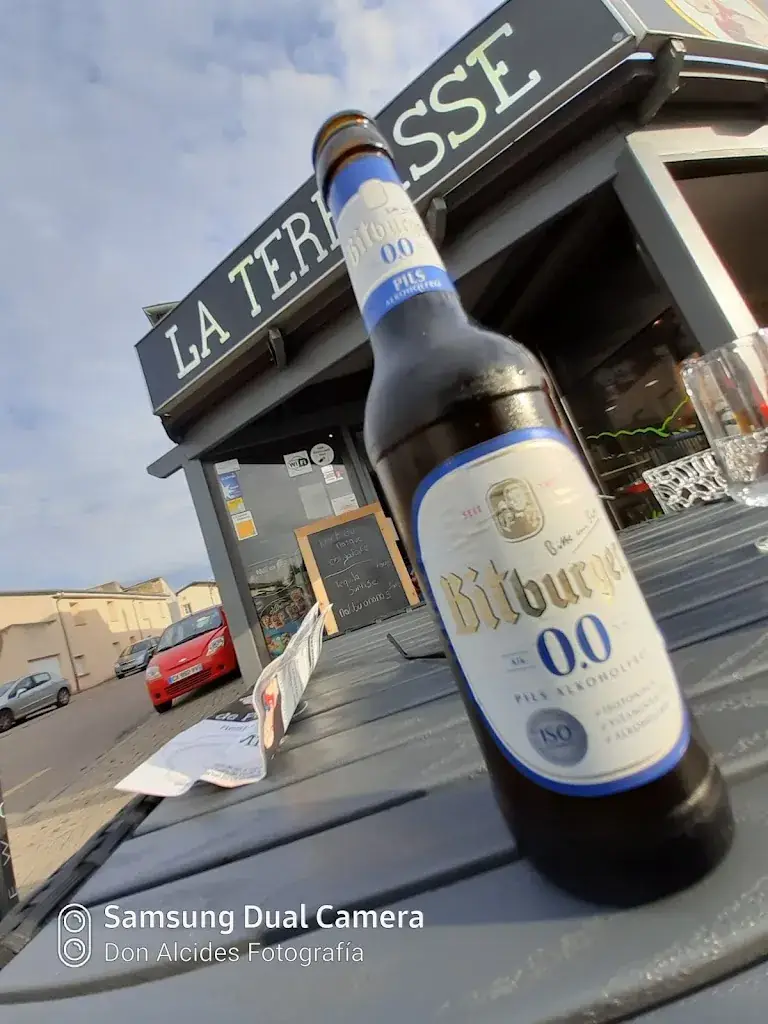 Alcides Torres_La terrasse de Popeye et Olive_Vaudreching_review