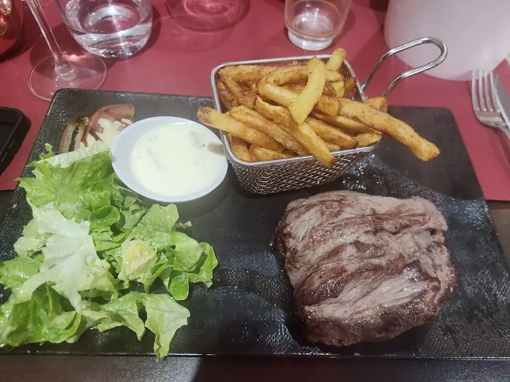 Néné & Carmelo_Rive-de-Gier_slider_image_3