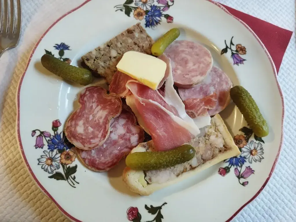 Restaurant Chez Jean-Marie_Doizieux_slider_image_2