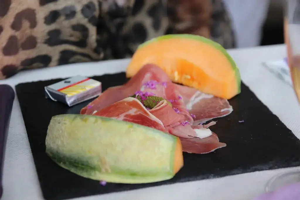 La guinguette_Hatrize_slider_image_3