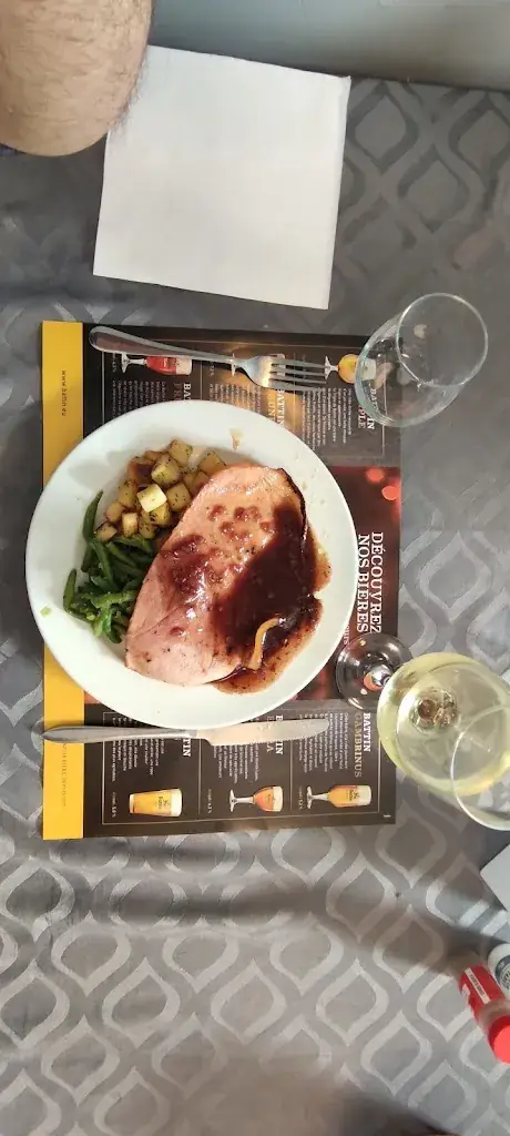 Menu_Le Cheval Blanc_Buzy-Darmont_imagen_4