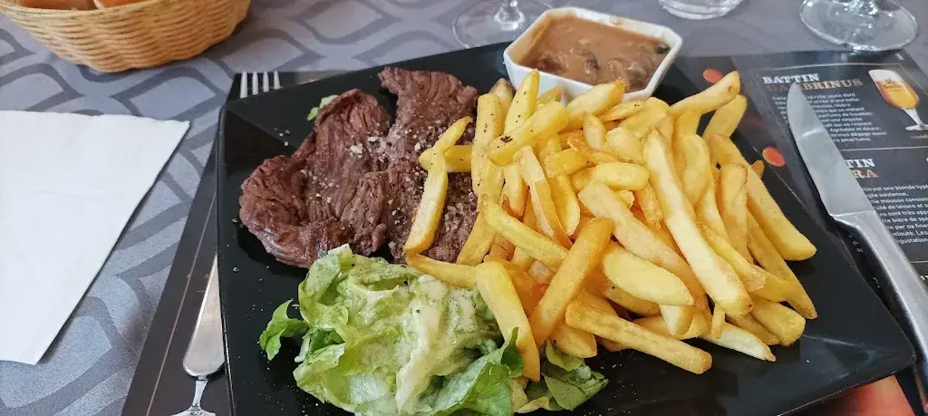 Le Cheval Blanc_Buzy-Darmont_slider_image_2