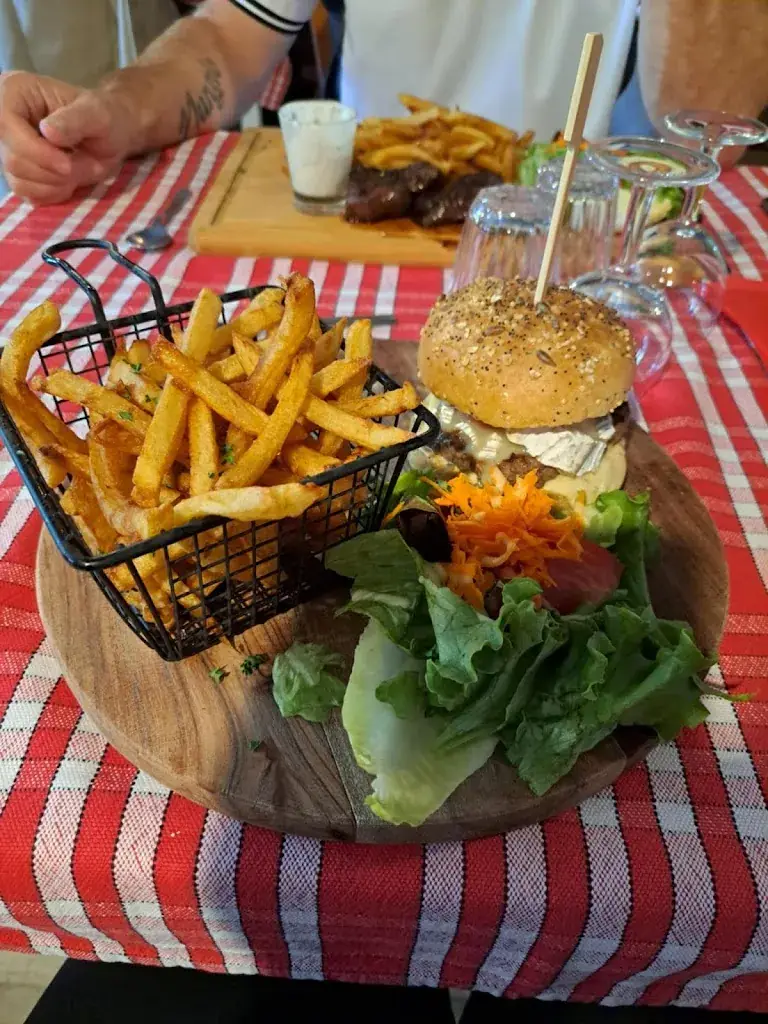 Emmanuel Tridente_L'Etable - Azannes-et-Soumazannes_Azannes-et-Soumazannes_review