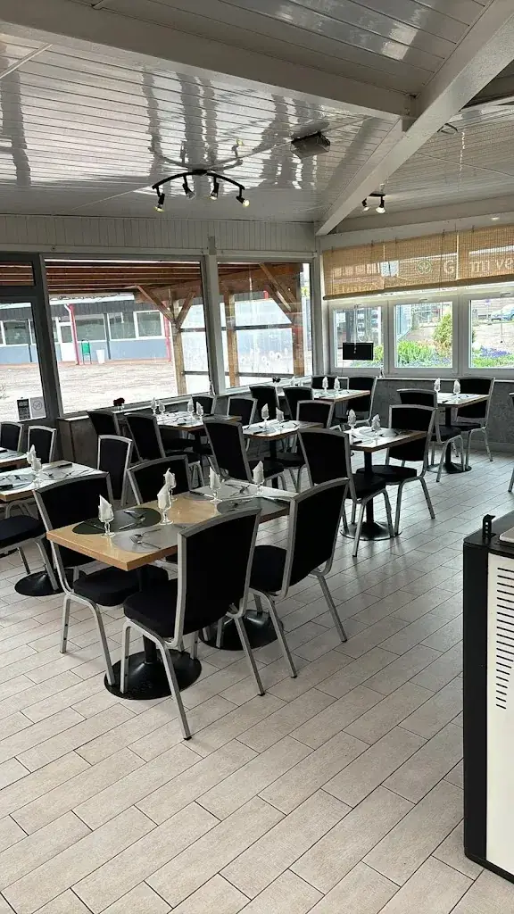 Aaa Table restaurant in Landres