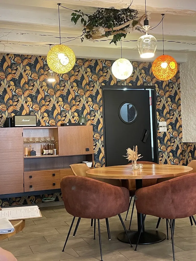 Emilie B_Âmes Soeurs_Briey_recensione