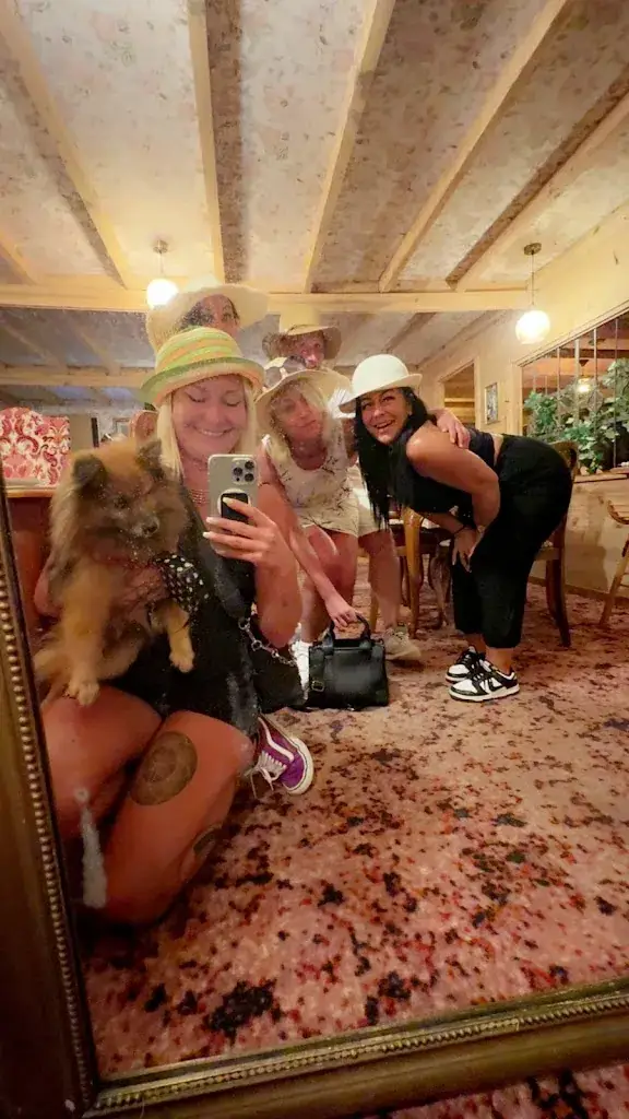 pio kasia_Le chalet du Lac_Briey_review