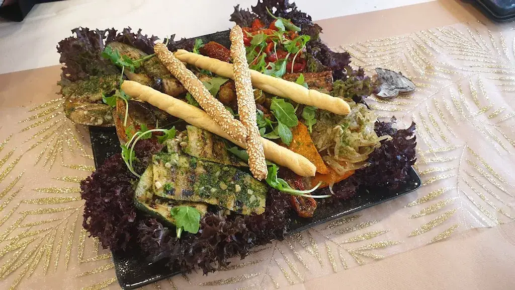 Antoine moli_Bel'Italia_Briey_review