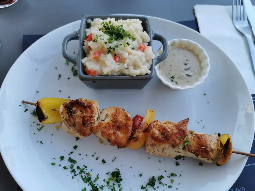 The Central Point_Briey_slider_image_2