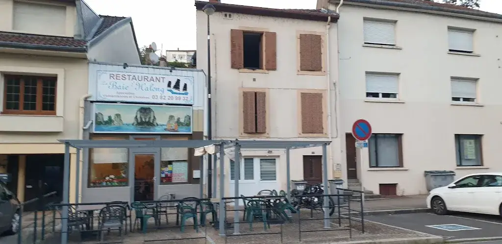 Erik Vloeberghs_Ha Long Bay Restaurant_Briey_review