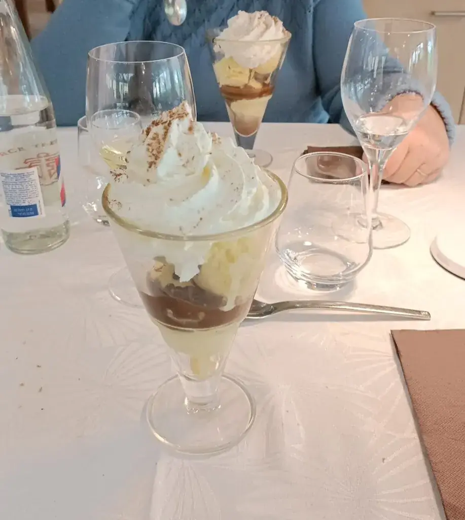 sullyvan911_Restaurant Aux Arcades at Logis Hotel_Briey_review