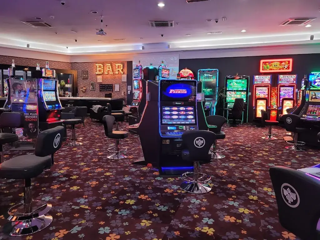 Casino JOA de Bourbonne-les-Bains restaurant in Bourbonne-les-Bains