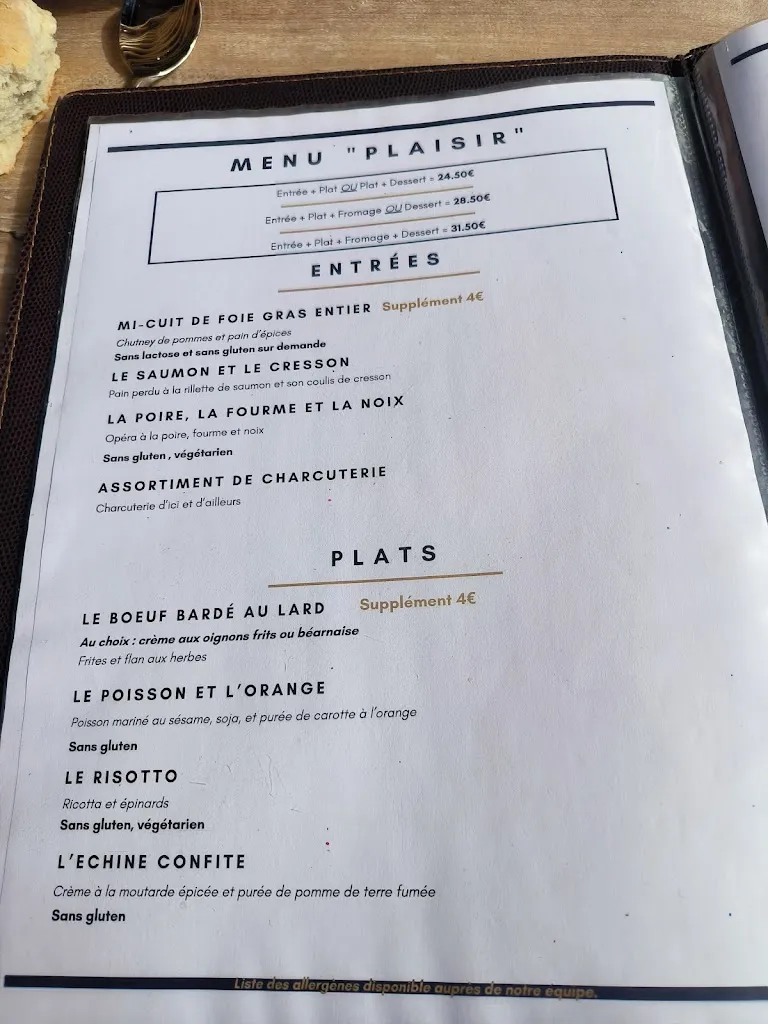 Menu_Restaurant La Cascade_Valla-en-Gier_immagine_4