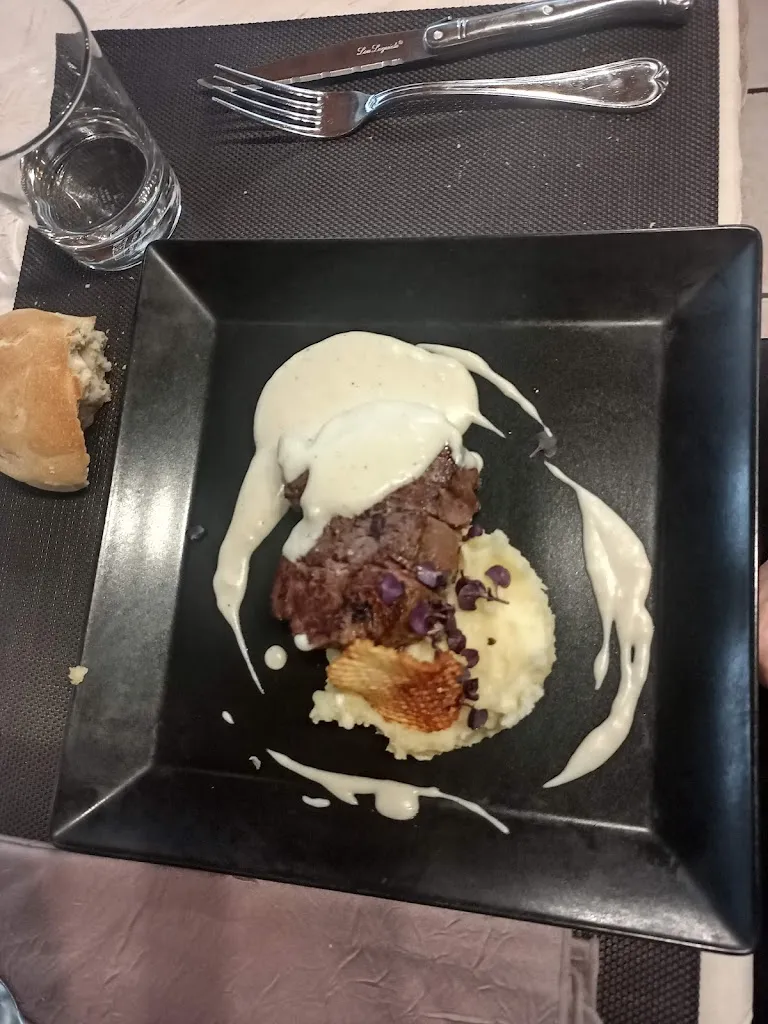 Menu_Restaurant La Cascade_Valla-en-Gier_immagine_7