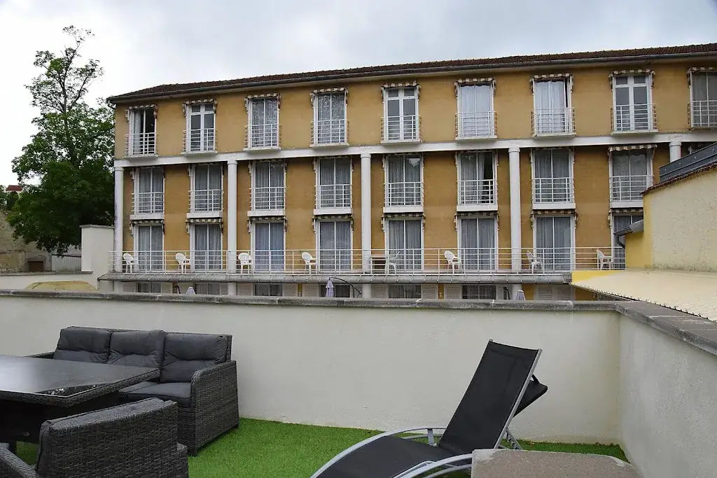 Hôtel des Lauriers Roses_Bourbonne-les-Bains_slider_image_1