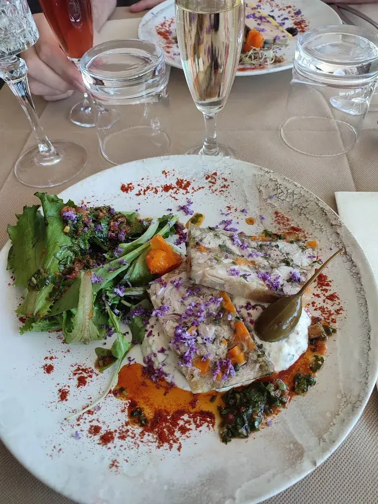 Nokomis Aiyana_Restaurant Le 812_Doizieux_review