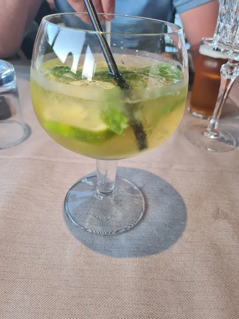 Melanie Cucumel_Restaurant Le 812_Doizieux_review