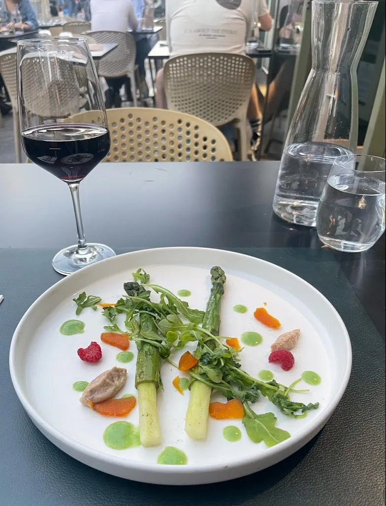 Tony Aitchison_DZ’envies_Dijon_review