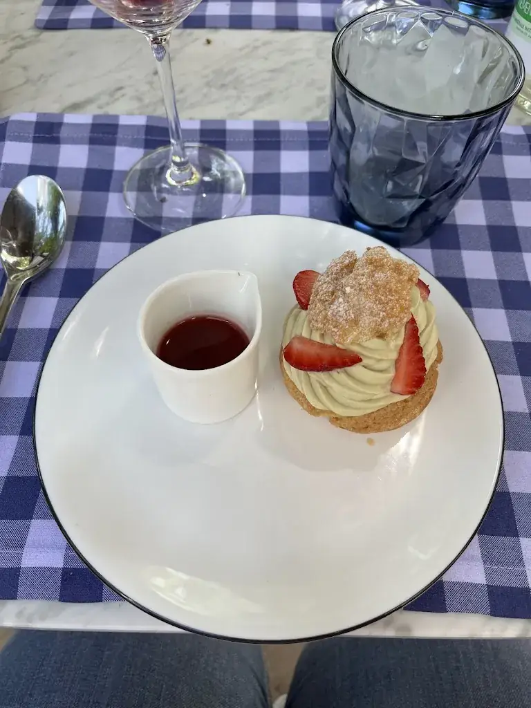 Laura R. Soler_Bistrot du Bord de l'Eau_Levernois_review