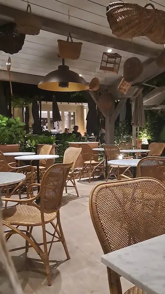 Bistrot du Bord de l'Eau_Levernois_slider_image_2