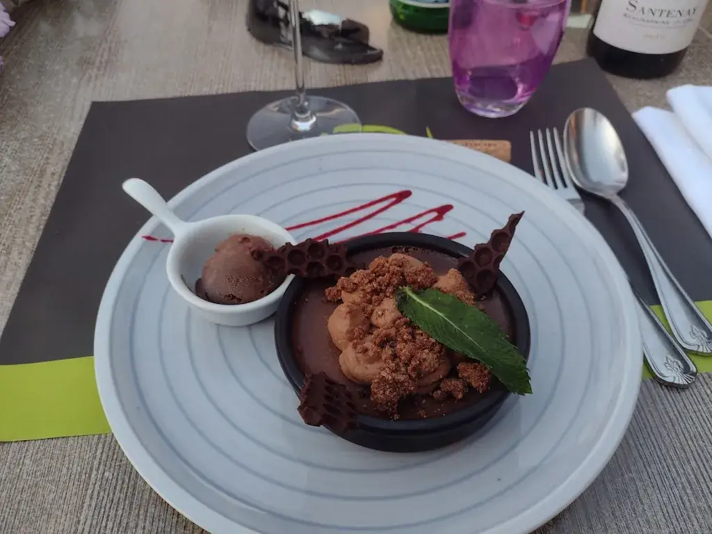 Derek J Lang_Restaurant Le Terroir_Santenay_review