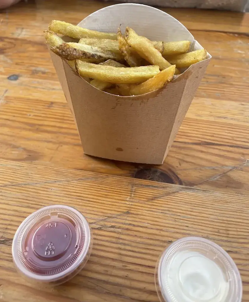 Stephanie Vernier_OKKA_Bruyères_review