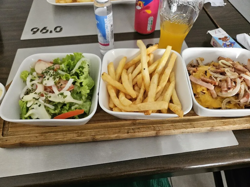 Pres Vi_O’96 Döner Kebab_Bruyères_review