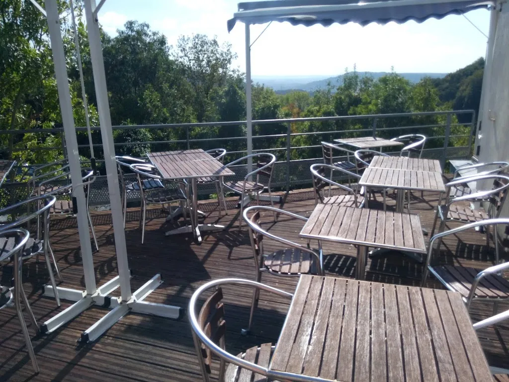 Le Criquet restaurant in Chavigny